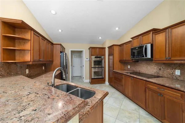 $1,800 | 4 Malauka Pass Place, Ocklawaha, FL 32179