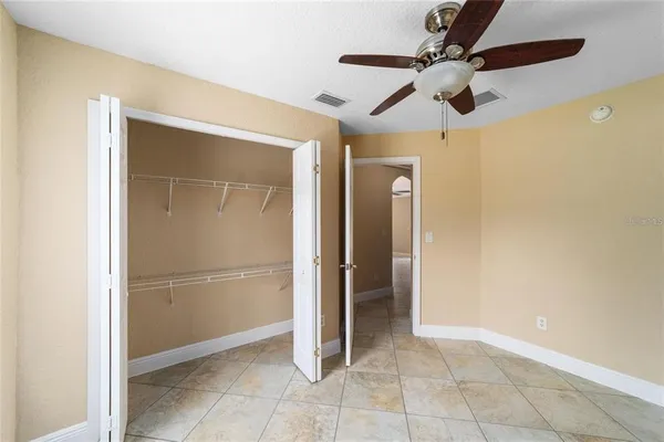$1,800 | 4 Malauka Pass Place, Ocklawaha, FL 32179
