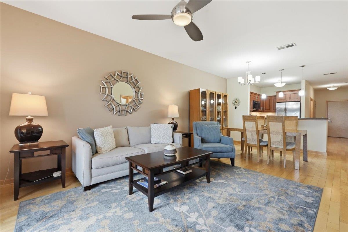 555 South Midvale Boulevard, Unit 216 Madison, WI 53711 - Photo 5 of 30