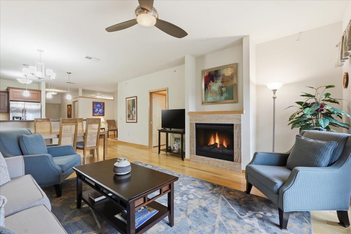 555 South Midvale Boulevard, Unit 216 Madison, WI 53711 - Photo 6 of 30