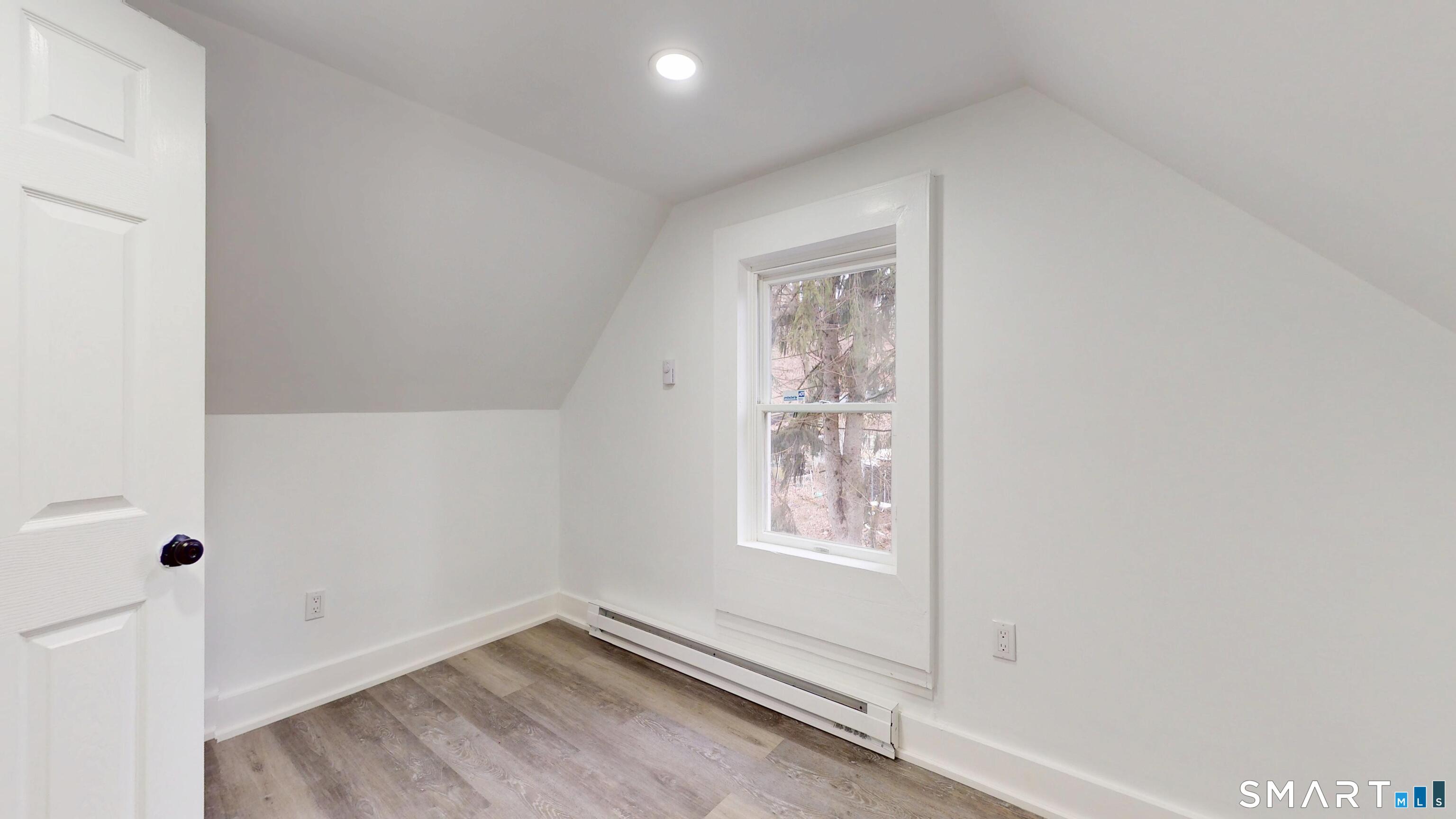30 Pond Street Naugatuck, CT 06770 - Photo 23 of 36