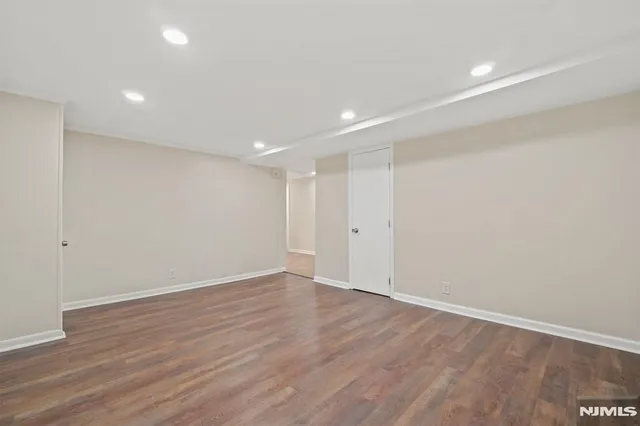 $2,600 | 234 Columbia Avenue, Unit 19, Fort Lee, NJ 07024