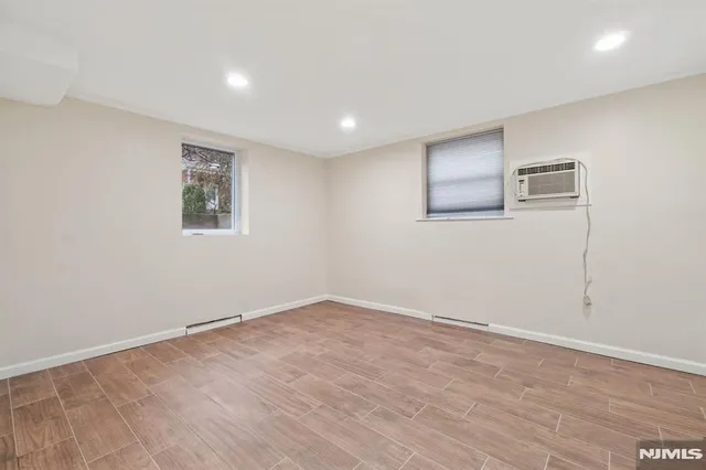 $2,600 | 234 Columbia Avenue, Unit 19, Fort Lee, NJ 07024