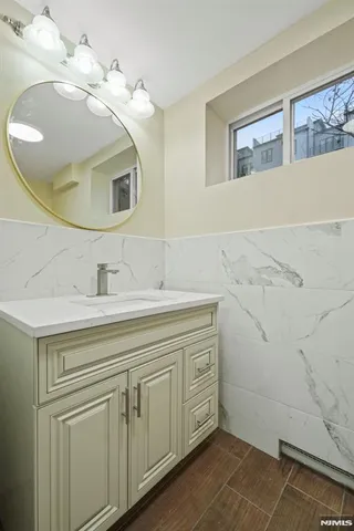 $2,600 | 234 Columbia Avenue, Unit 19, Fort Lee, NJ 07024