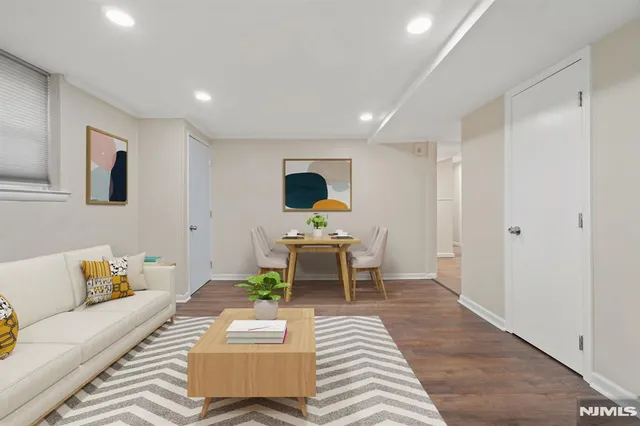 $2,600 | 234 Columbia Avenue, Unit 19, Fort Lee, NJ 07024