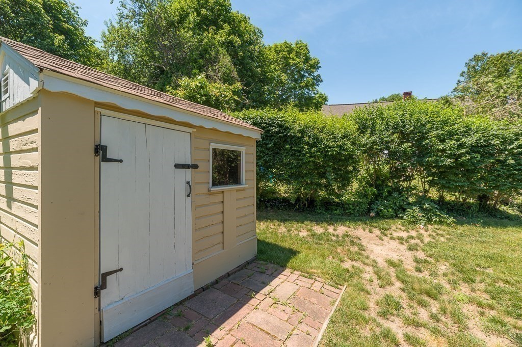 173 Main Street Rockport, MA 01966 - Photo 26 of 31