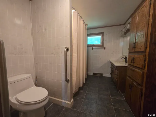 $199,900 | 507 South Church Street, Albany, IL 61230