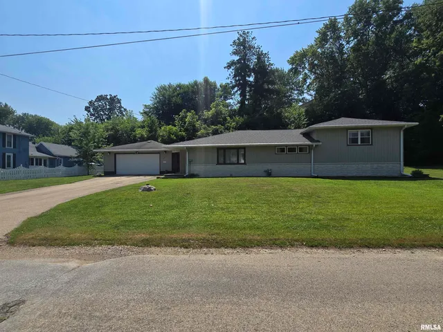 $199,900 | 507 South Church Street, Albany, IL 61230