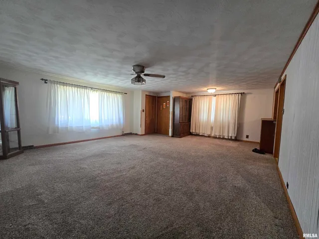 $199,900 | 507 South Church Street, Albany, IL 61230