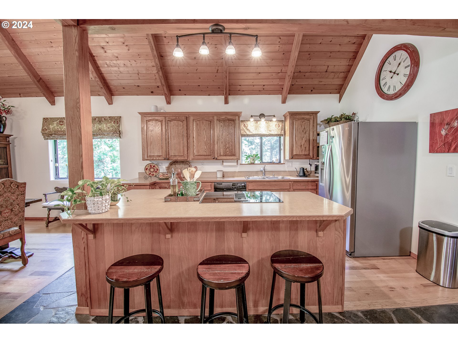 38388 Wendling Road Marcola, OR 97454 - Photo 9 of 48 Gallery Image 9
