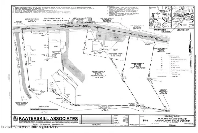 a view of an outdoor space and a yard