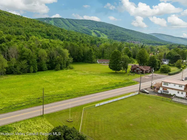 $1,199,000 | 137 South Street, Windham, NY 12496