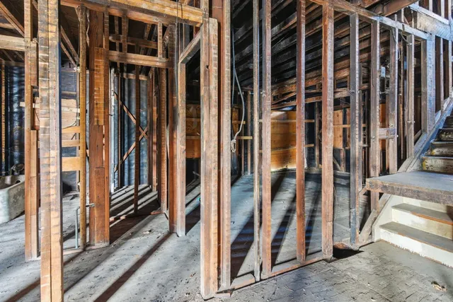 $530,000 | 713 West Kettleman Lane, Lodi, CA 95240