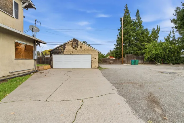 $530,000 | 713 West Kettleman Lane, Lodi, CA 95240