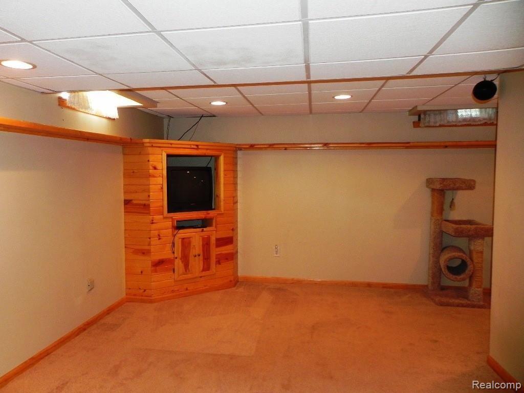 3121 Smugglers Ridge Walled Lake, MI 48390 - Photo 32 of 44 Basement.JPG