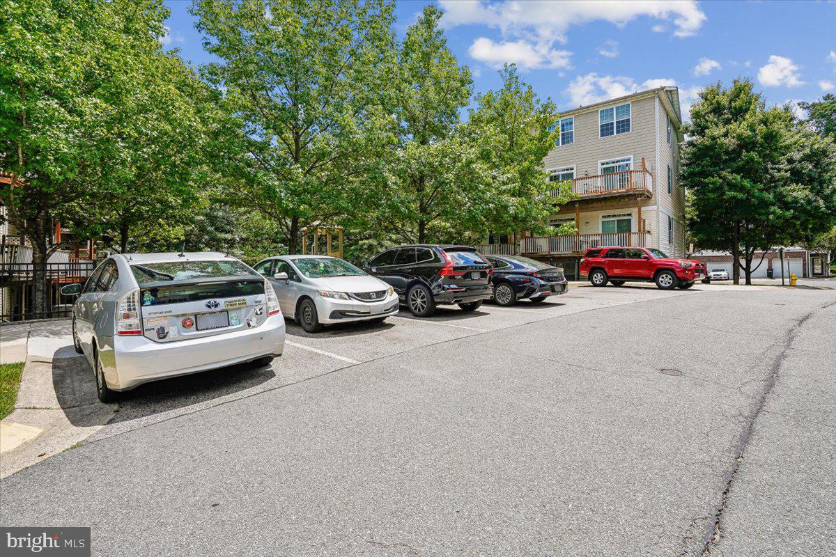 13806 Breezy Ridge Way Woodbridge, VA 22191 - Photo 40 of 42 Parking
