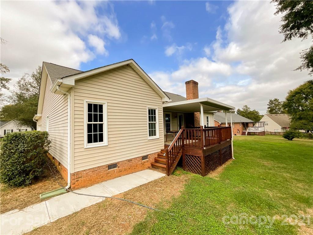 2326 Beaver Pond Road Kannapolis, NC 28083 - Photo 3 of 34 Gallery Image 3