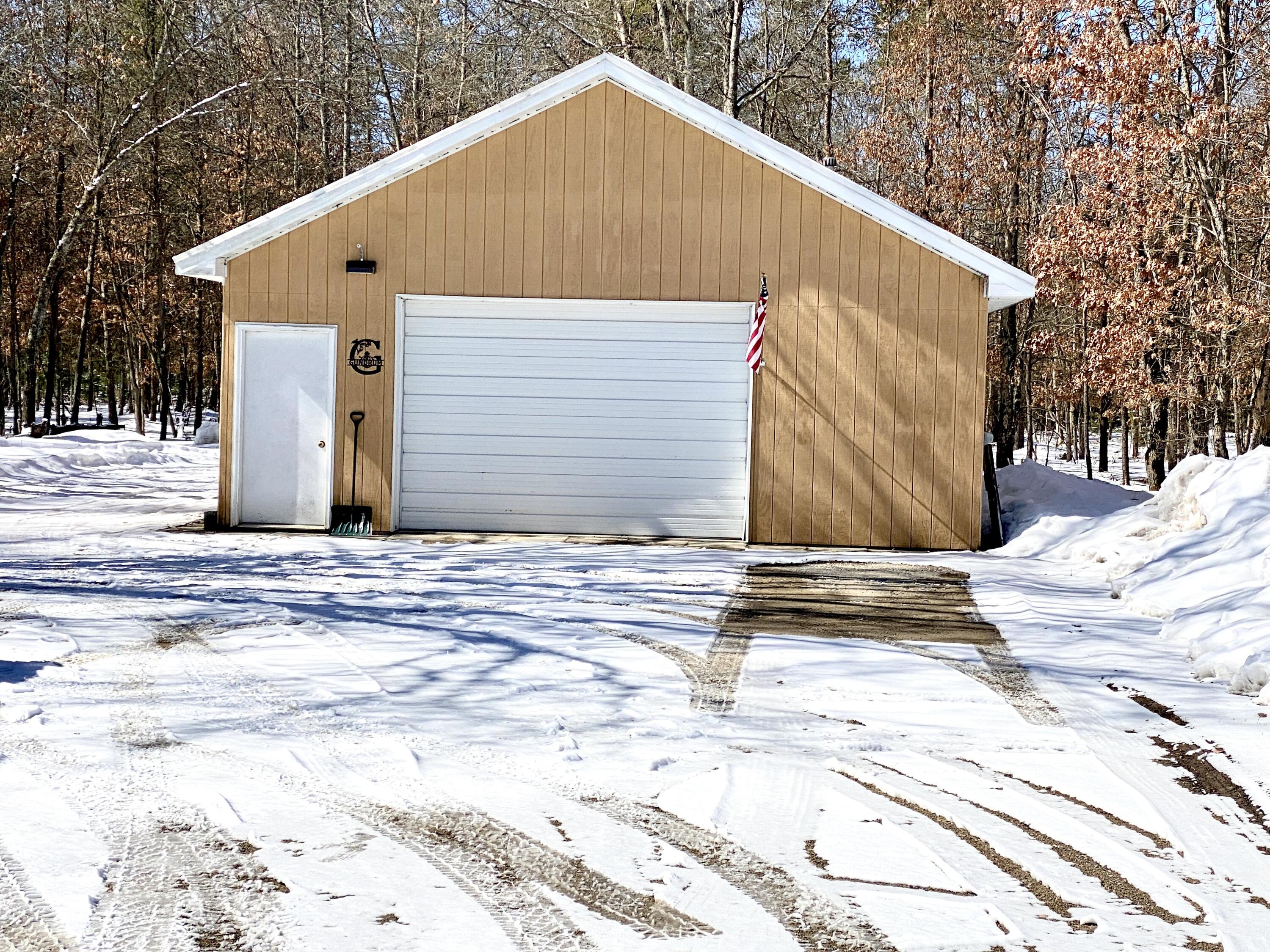 5263 North May Road Luther, MI 49656 - Photo 4 of 21 28x48 Heated Garage