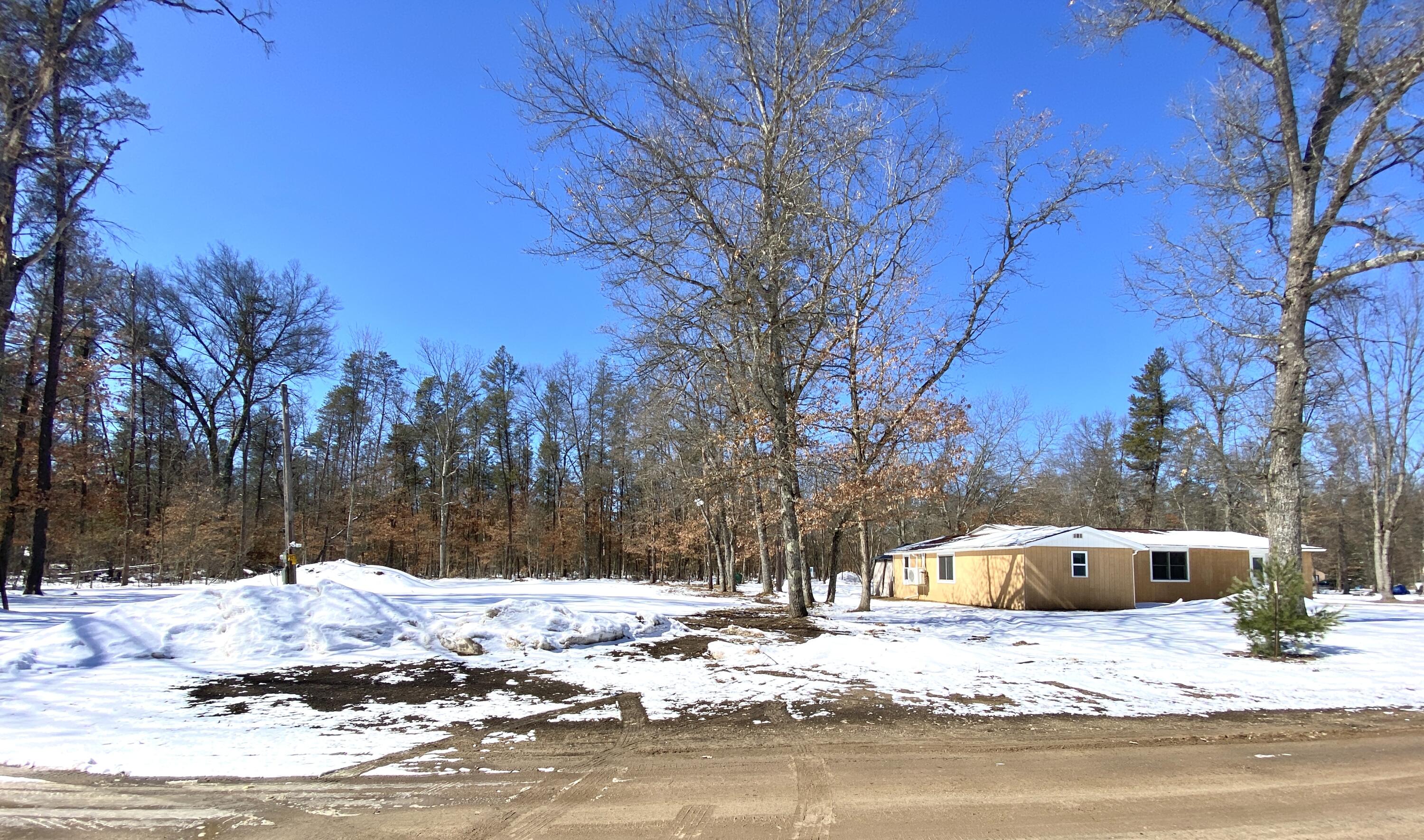5263 North May Road Luther, MI 49656 - Photo 6 of 21 IMG_4336