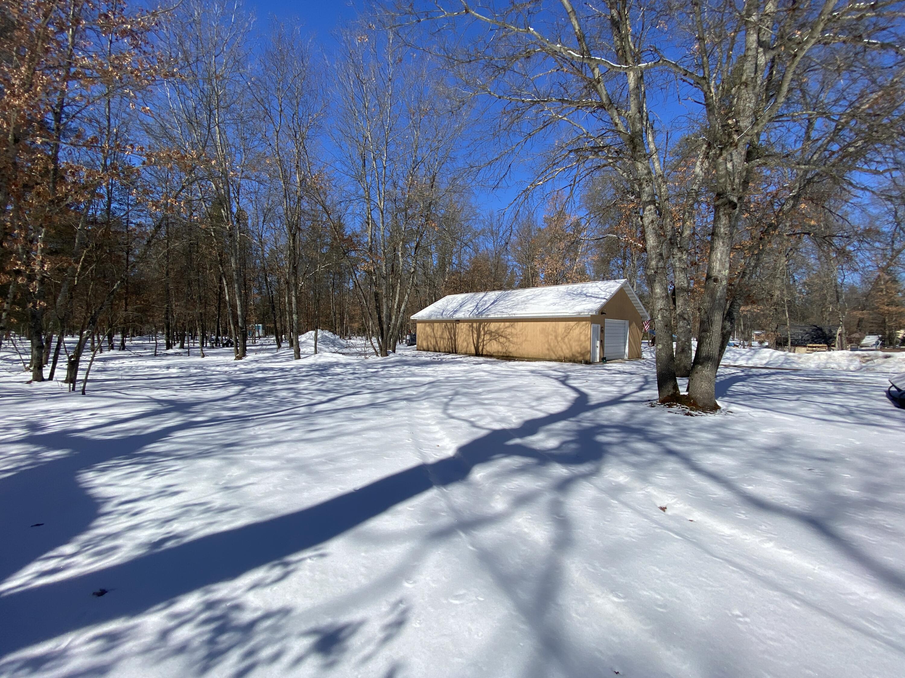 5263 North May Road Luther, MI 49656 - Photo 7 of 21 IMG_4339