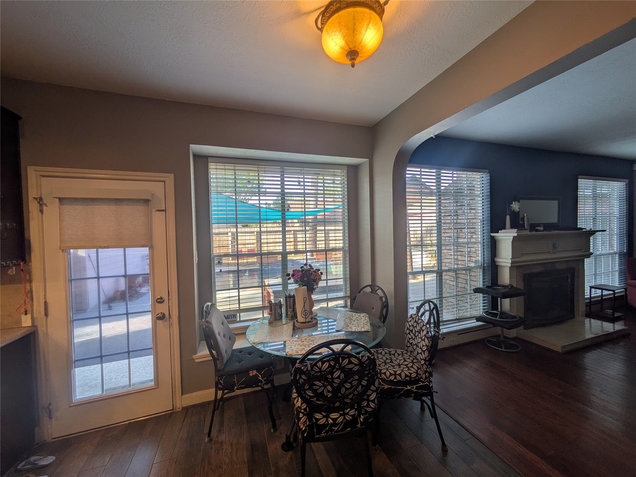 9222 Symphonic Lane Houston, TX 77040 - Photo 20 of 33 Breakfast area