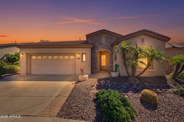 $569,900 | 5283 South Almond Drive, Gilbert, AZ 85298