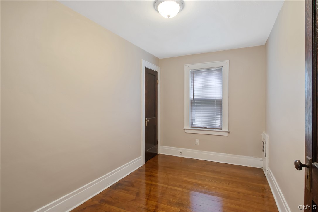 140 Ruth Avenue Syracuse, NY 13210 - Photo 21 of 31