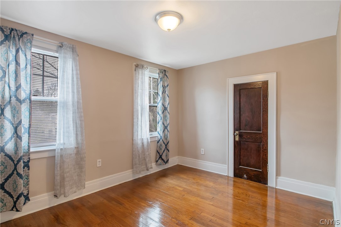 140 Ruth Avenue Syracuse, NY 13210 - Photo 22 of 34