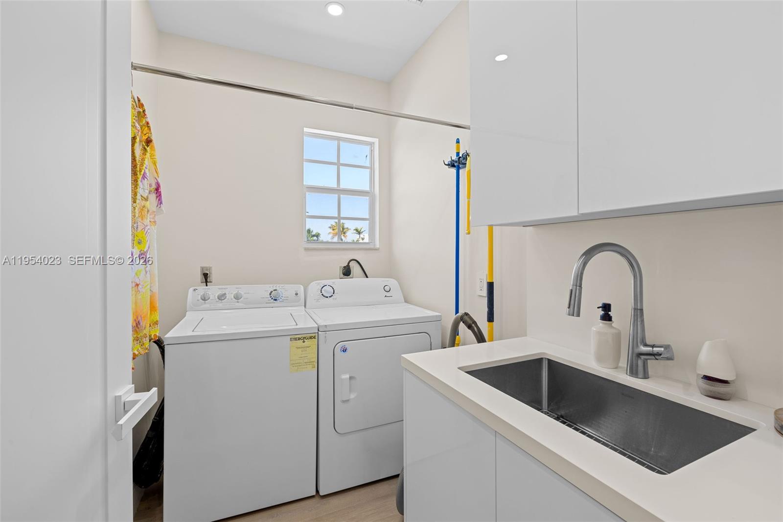 2125 Ixora Road North Miami, FL 33181 - Photo 55 of 75