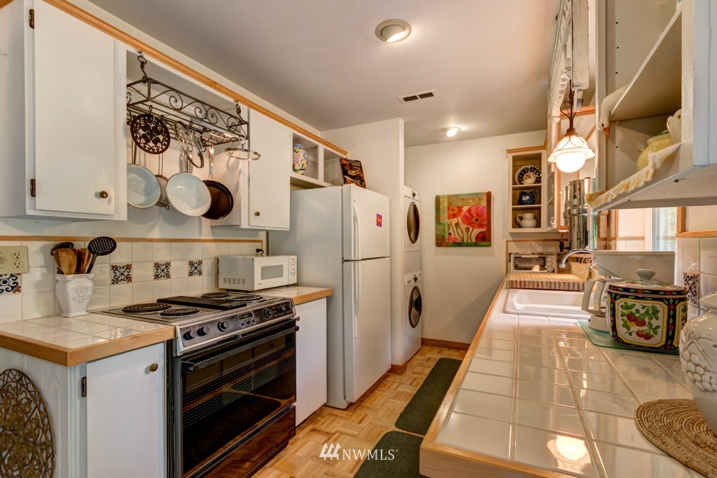 22503 20th Avenue Southeast Bothell, WA 98021 - Photo 11 of 18