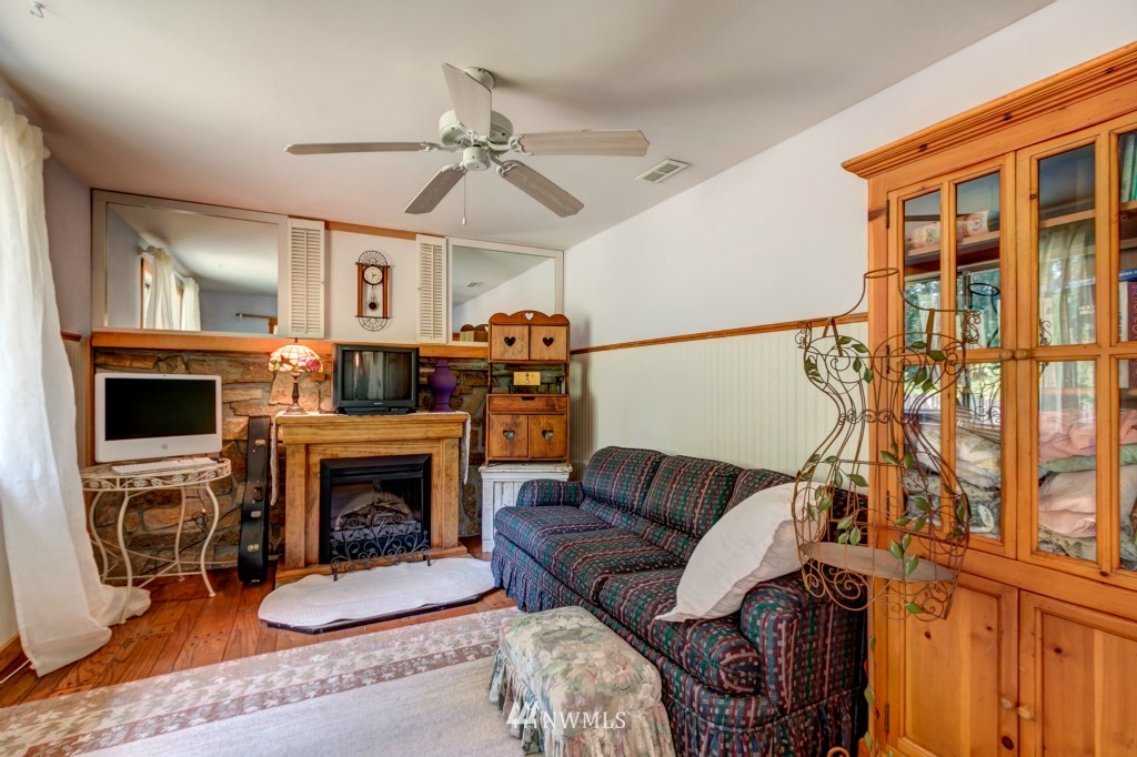22503 20th Avenue Southeast Bothell, WA 98021 - Photo 8 of 18