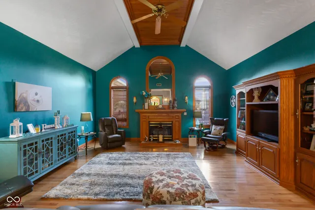 $619,000 | 8604 East County Road 200 North, Seymour, IN 47274