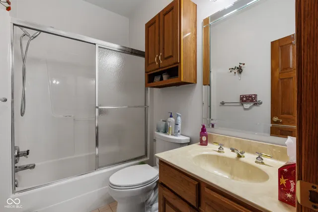 $619,000 | 8604 East County Road 200 North, Seymour, IN 47274