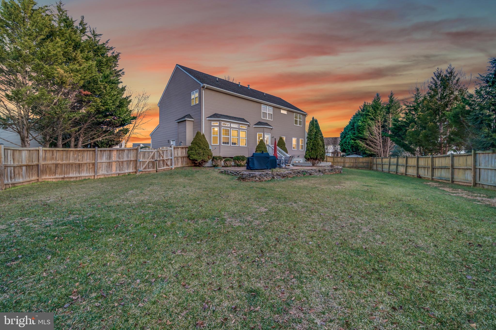 810 Rayquick Road Warrenton, VA 20186 - Photo 3 of 37 Gallery Image 3