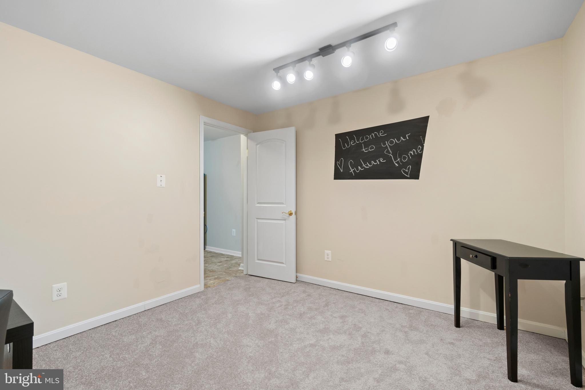 810 Rayquick Road Warrenton, VA 20186 - Photo 35 of 37 Gallery Image 35
