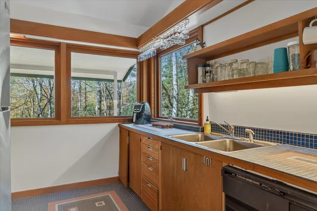 $525,000 | 35 Birch Road, Londonderry, VT 05148