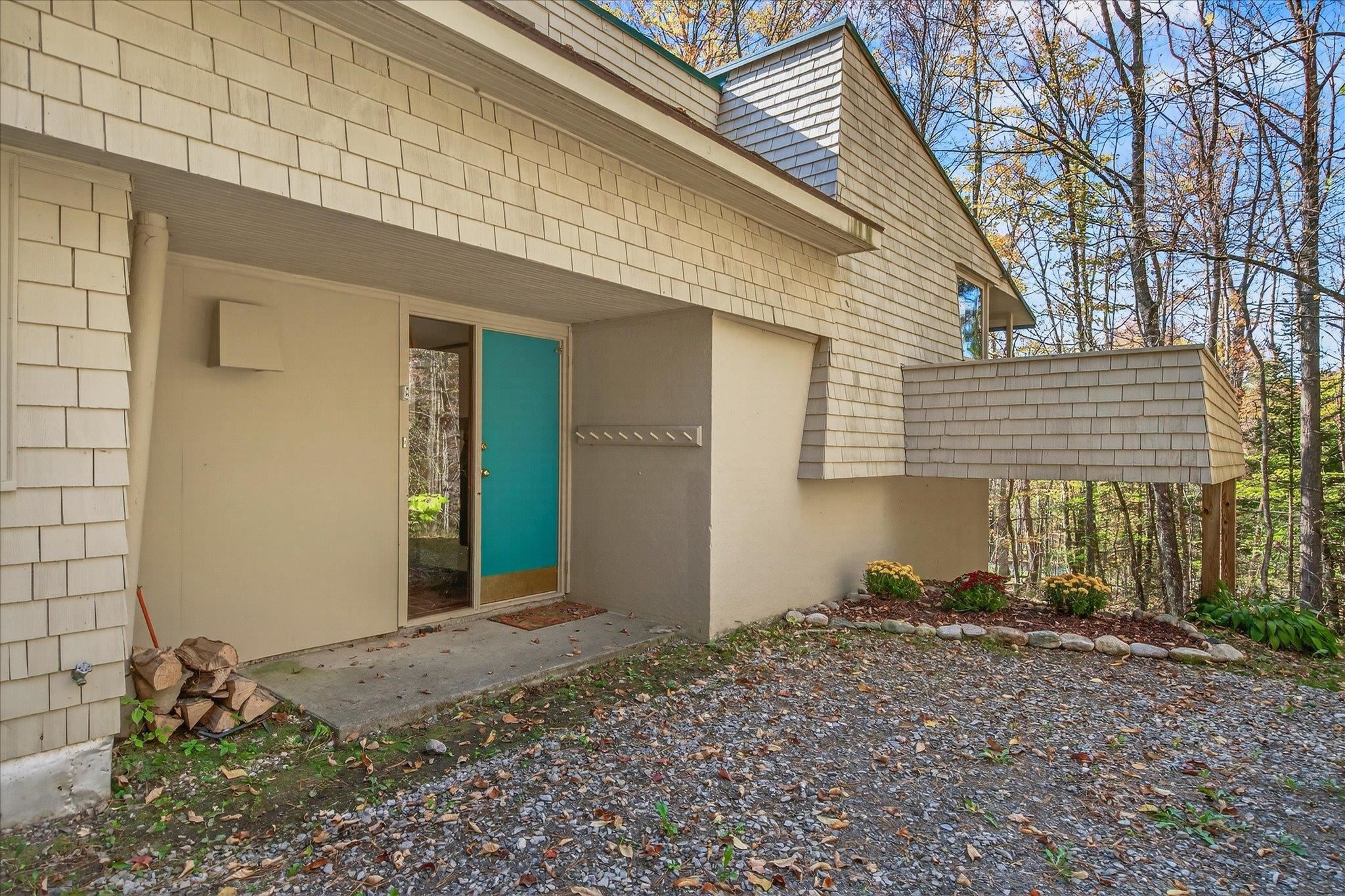 35 Birch Road Londonderry, VT 05148 - Photo 3 of 49