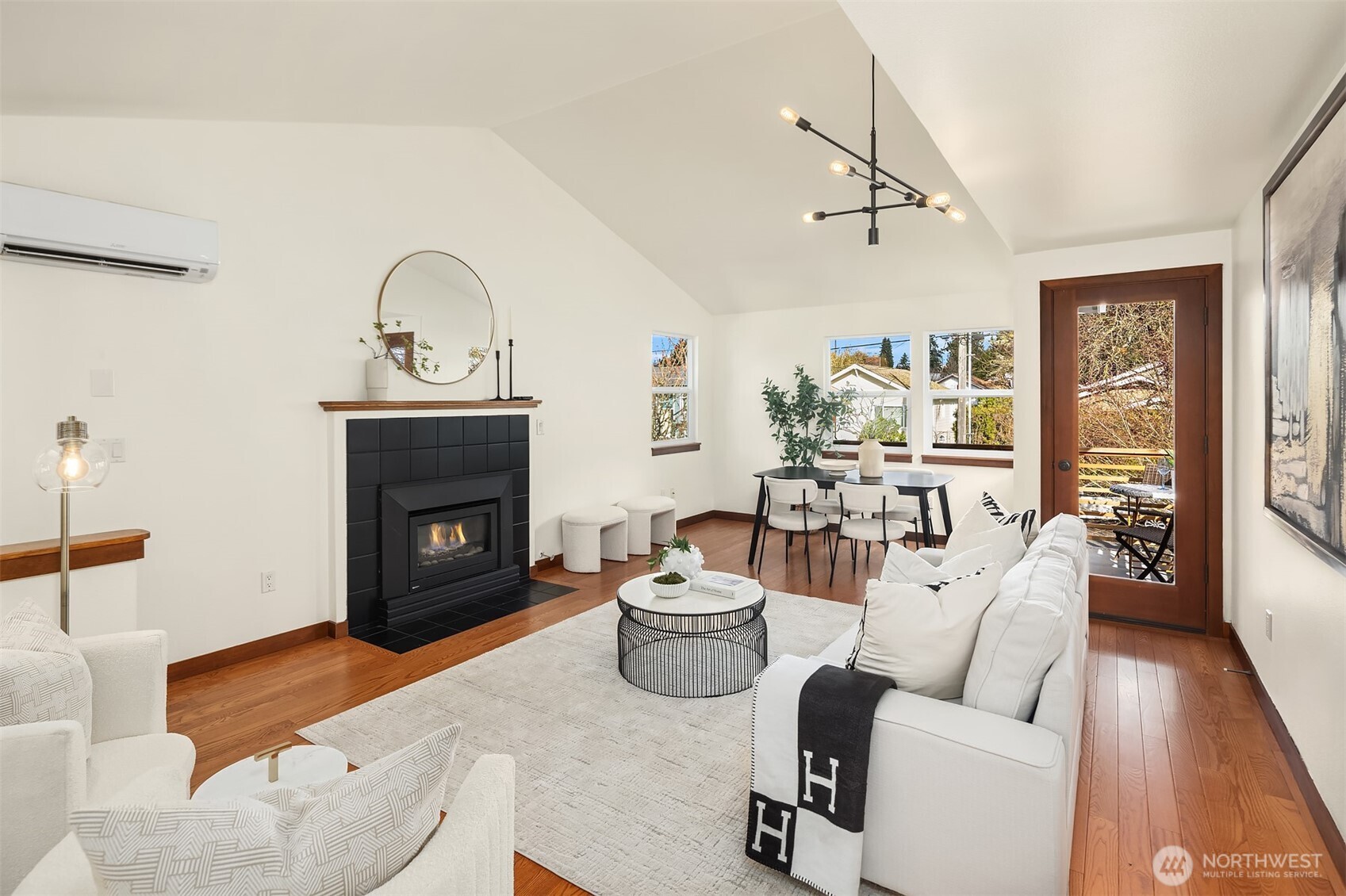 721 North 87th Street Seattle, WA 98103 - Photo 2 of 24 Gallery Image 2