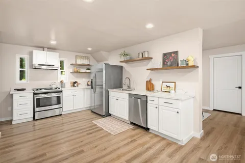 $875,000 | 9277 Spear Place South, Seattle, WA 98118