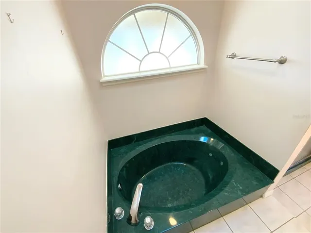 $374,400 | 4266 Southeast 64th Ave Road, Ocala, FL 34472