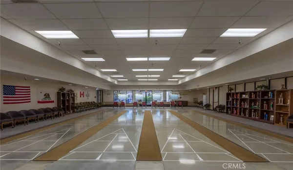 a room with lots of lots of gym equipment