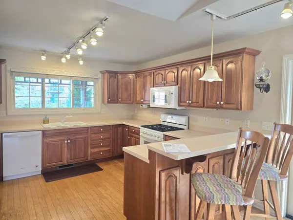 $499,900 | 139 Shorewood Drive, Michigan City, IN 46360