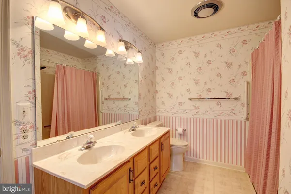 $799,000 | 5423 Loch Ness Terrace, Salisbury, MD 21801