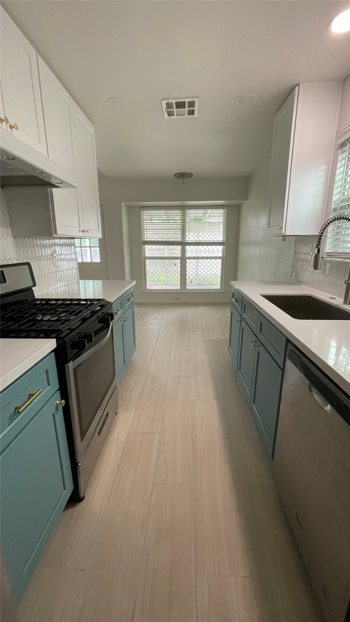 12600 Rampart Street Austin, TX 78727 - Photo 5 of 28
