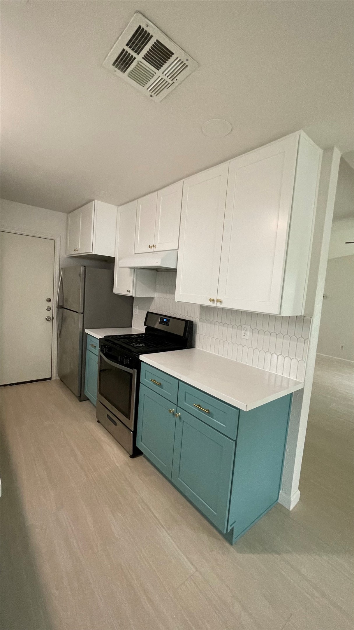 12600 Rampart Street Austin, TX 78727 - Photo 8 of 28