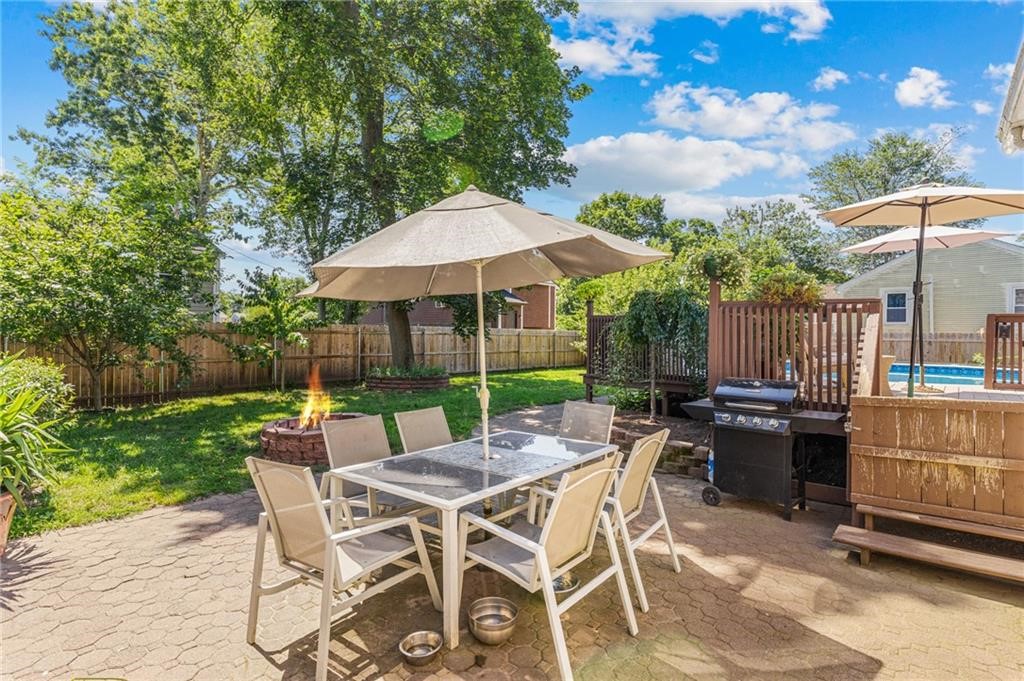 430 Beach Avenue Warwick, RI 02889 - Photo 8 of 44