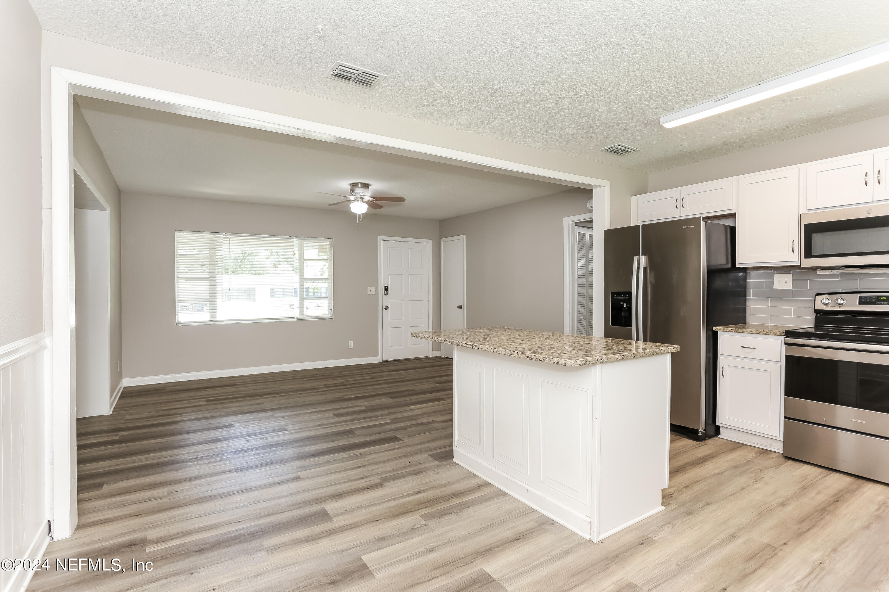 2232 Leon Road Jacksonville, FL 32246 - Photo 7 of 21 010-photo-kitchen-13880528