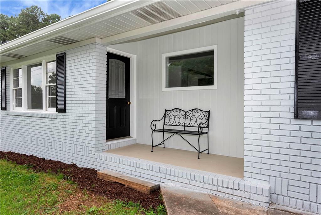 144 Windy Hill Road Southwest Marietta, GA 30060 - Photo 4 of 32