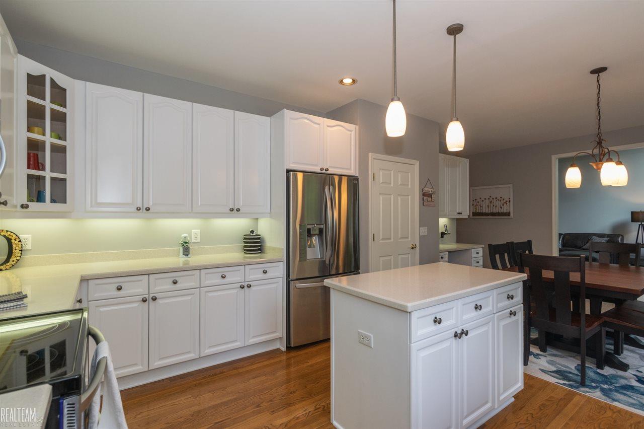 1052 Chesapeake Rochester Hills, MI 48307 - Photo 19 of 54