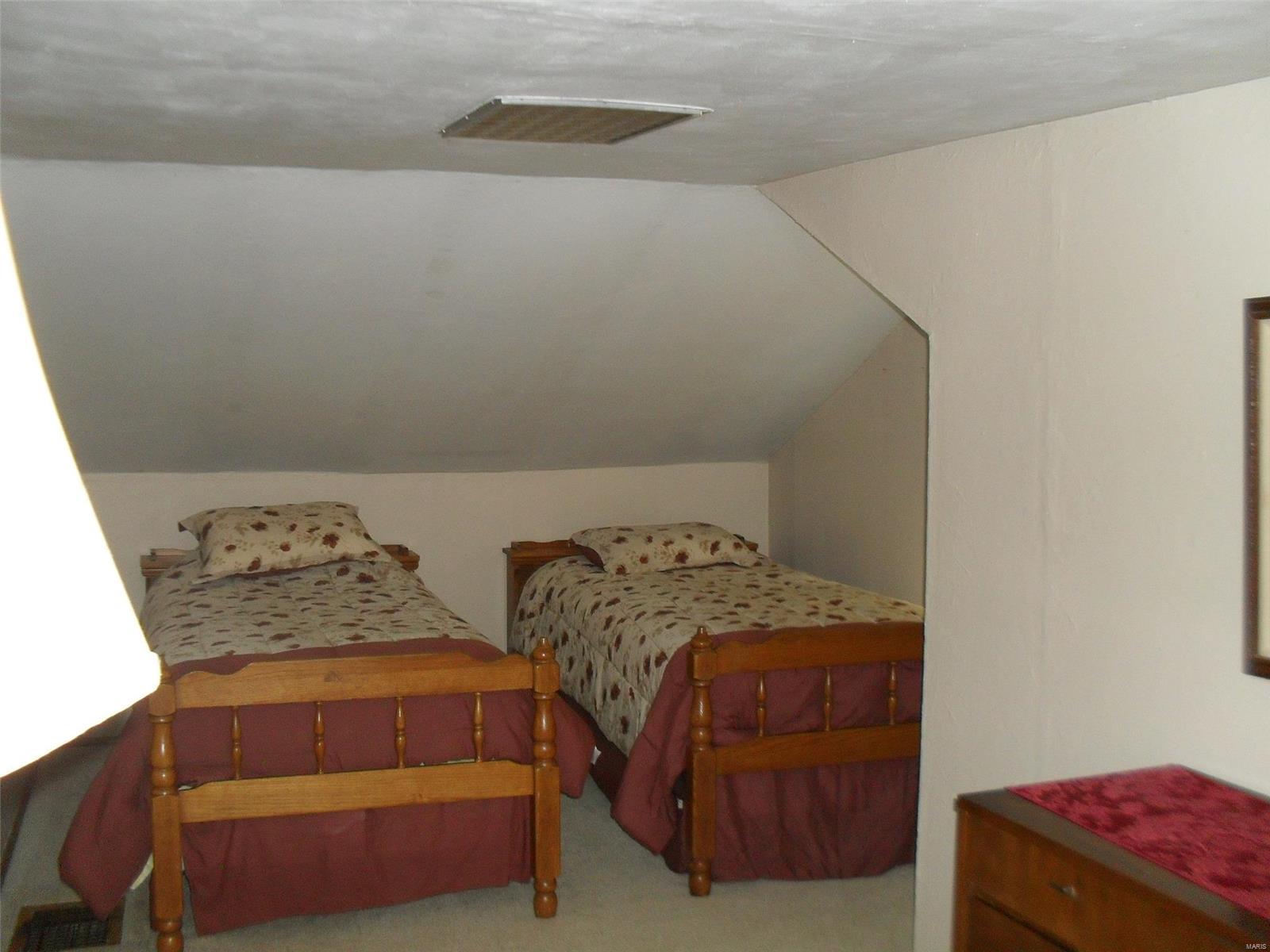 1332 Telegraph Road St. Louis, MO 63125 - Photo 11 of 14 Gallery Image 11